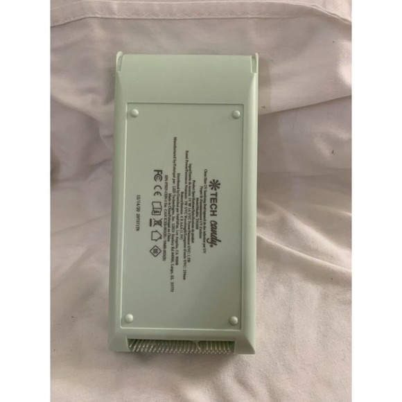 Tech Candy UV Sanitizer for Phone FABFITFUN Kills 99% of Germs in 5 Minutes NEW - Picture 6 of 8